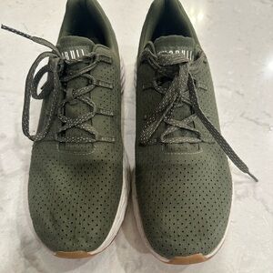 Nobull Project olive green runners